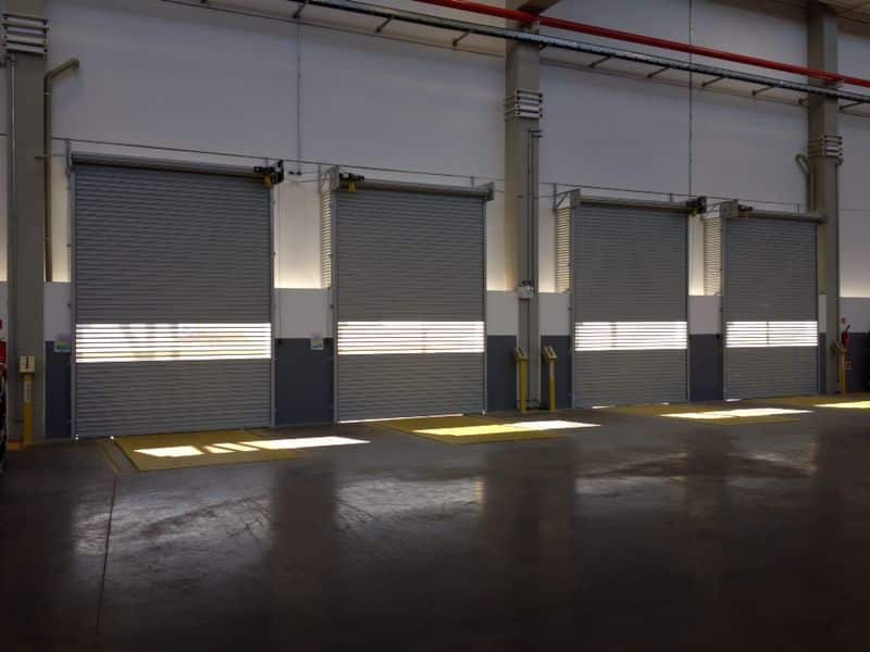 Portas automáticas: confira como funciona e os benefícios