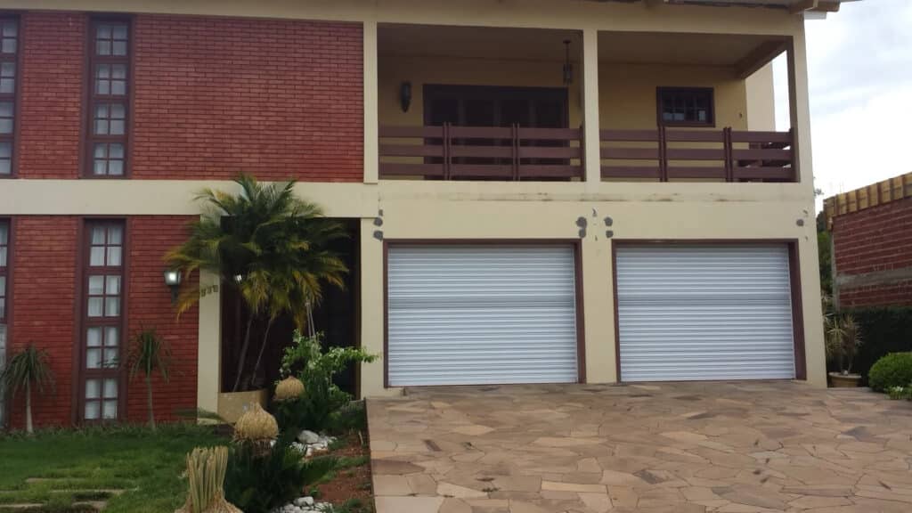 Por que a porta de enrolar é a melhor solução para sua segurança?